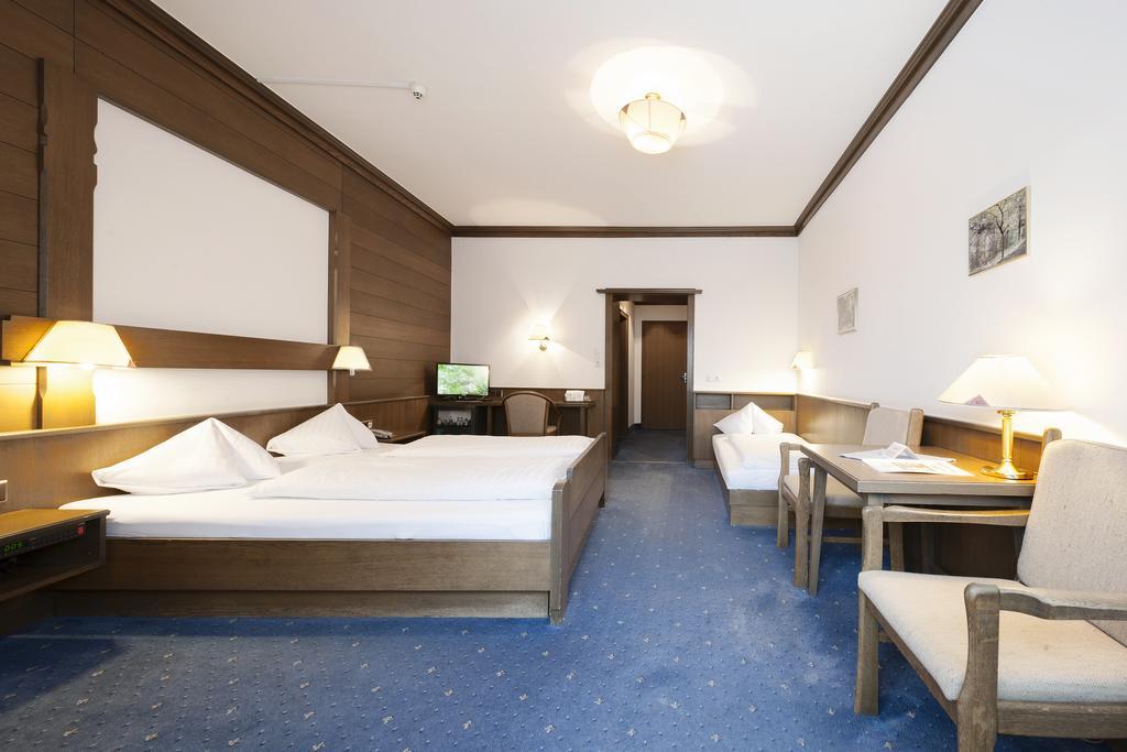 קופשטיין Hotel Goldener Loewe חדר תמונה